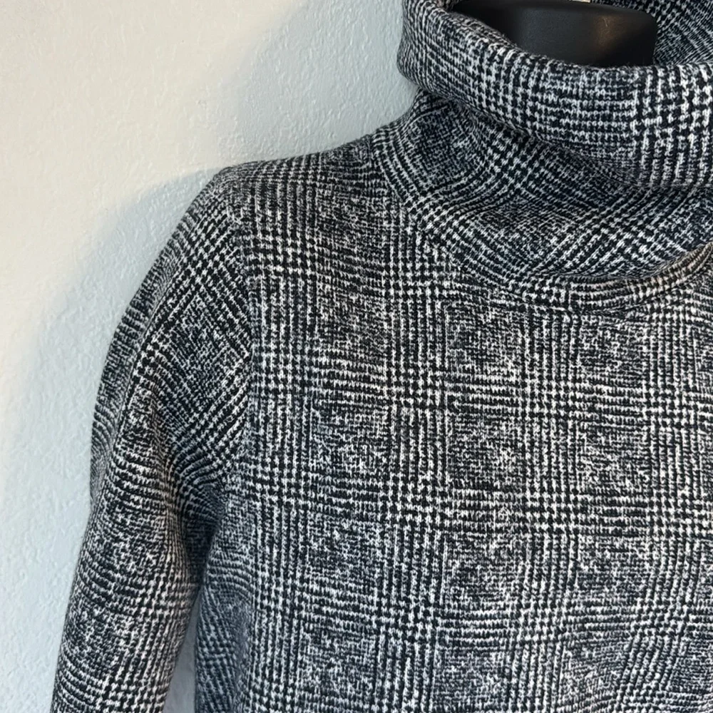 J. Crew Plaid‎ Pullover